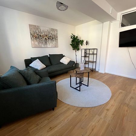 Traumhafte Business & Relax Wohnung Direkt Im Stadtkern Oettingens By Elation Homes Oettingen in Bayern Εξωτερικό φωτογραφία