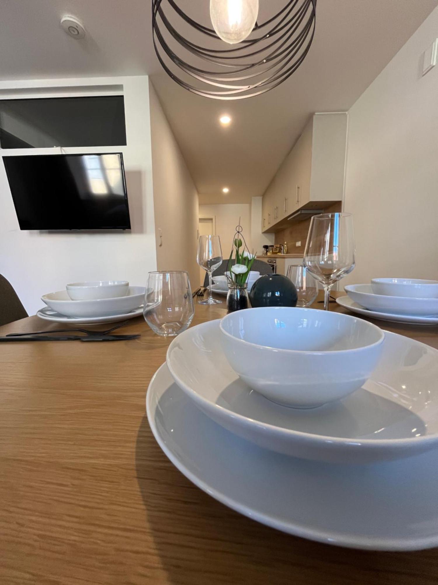 Traumhafte Business & Relax Wohnung Direkt Im Stadtkern Oettingens By Elation Homes Oettingen in Bayern Εξωτερικό φωτογραφία