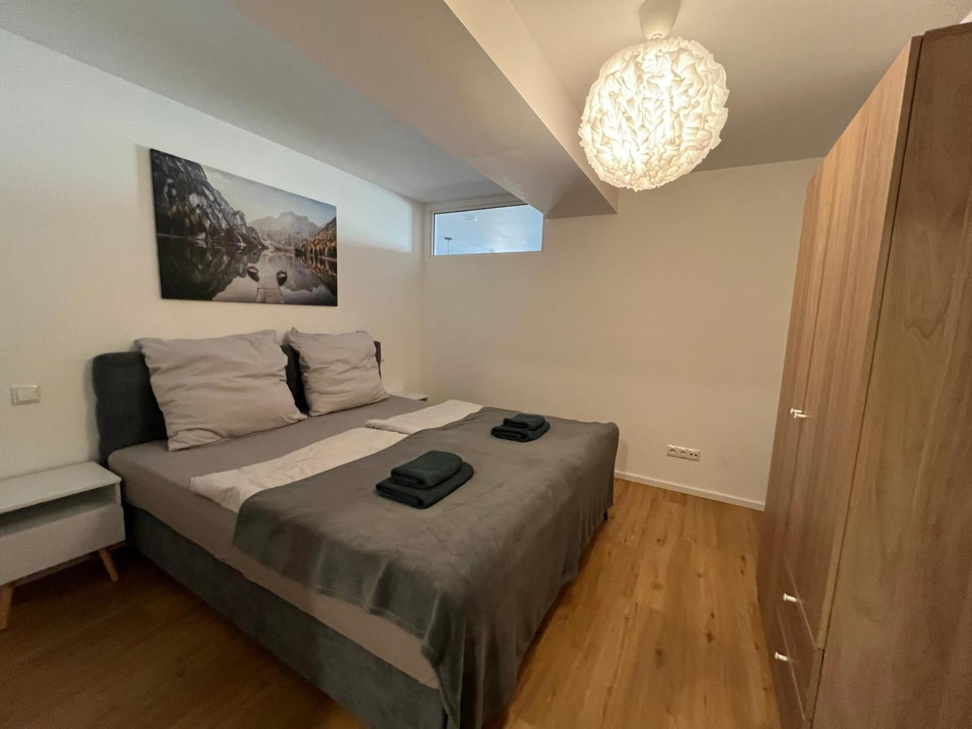 Traumhafte Business & Relax Wohnung Direkt Im Stadtkern Oettingens By Elation Homes Oettingen in Bayern Εξωτερικό φωτογραφία