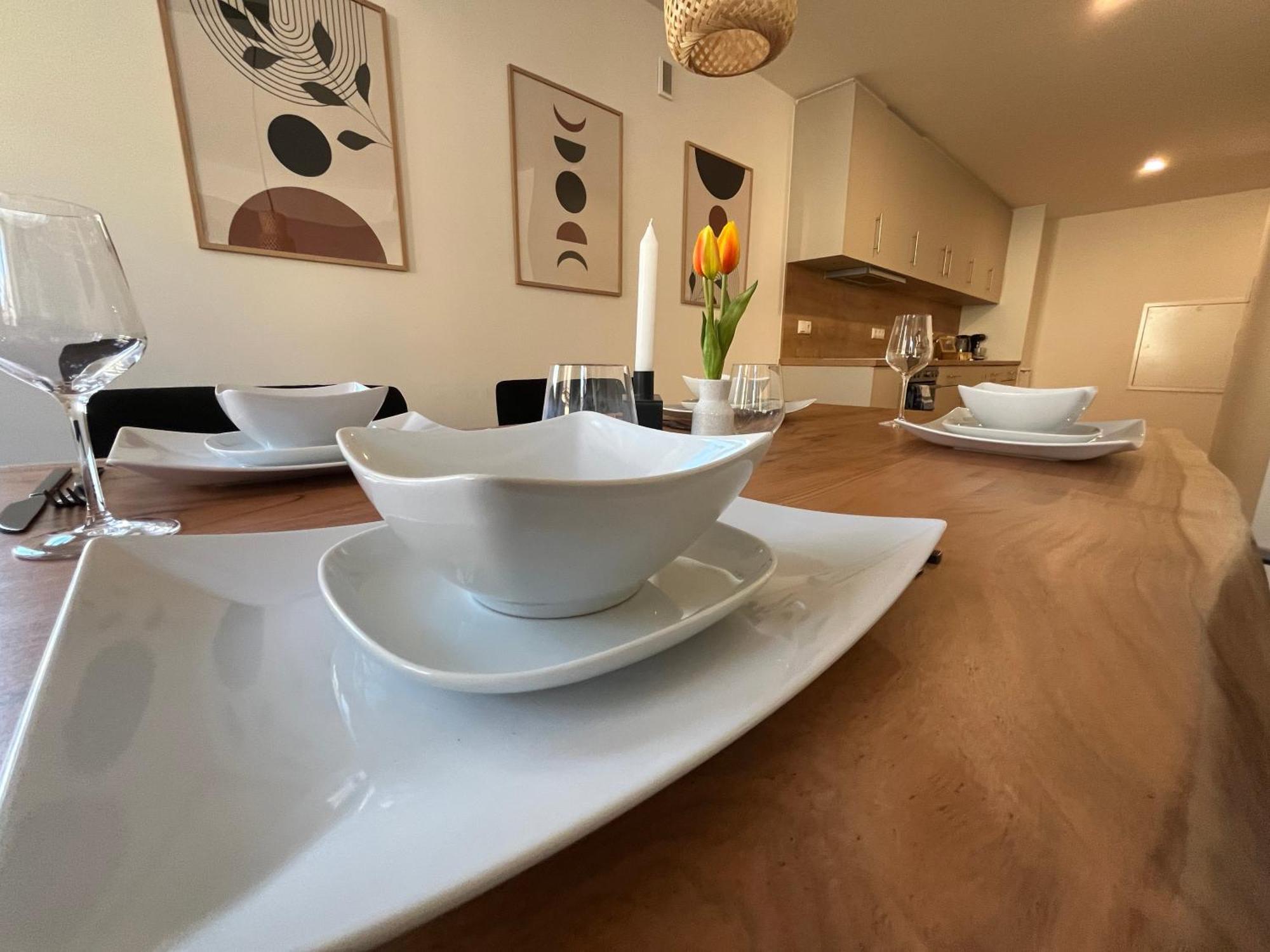 Traumhafte Business & Relax Wohnung Direkt Im Stadtkern Oettingens By Elation Homes Oettingen in Bayern Εξωτερικό φωτογραφία