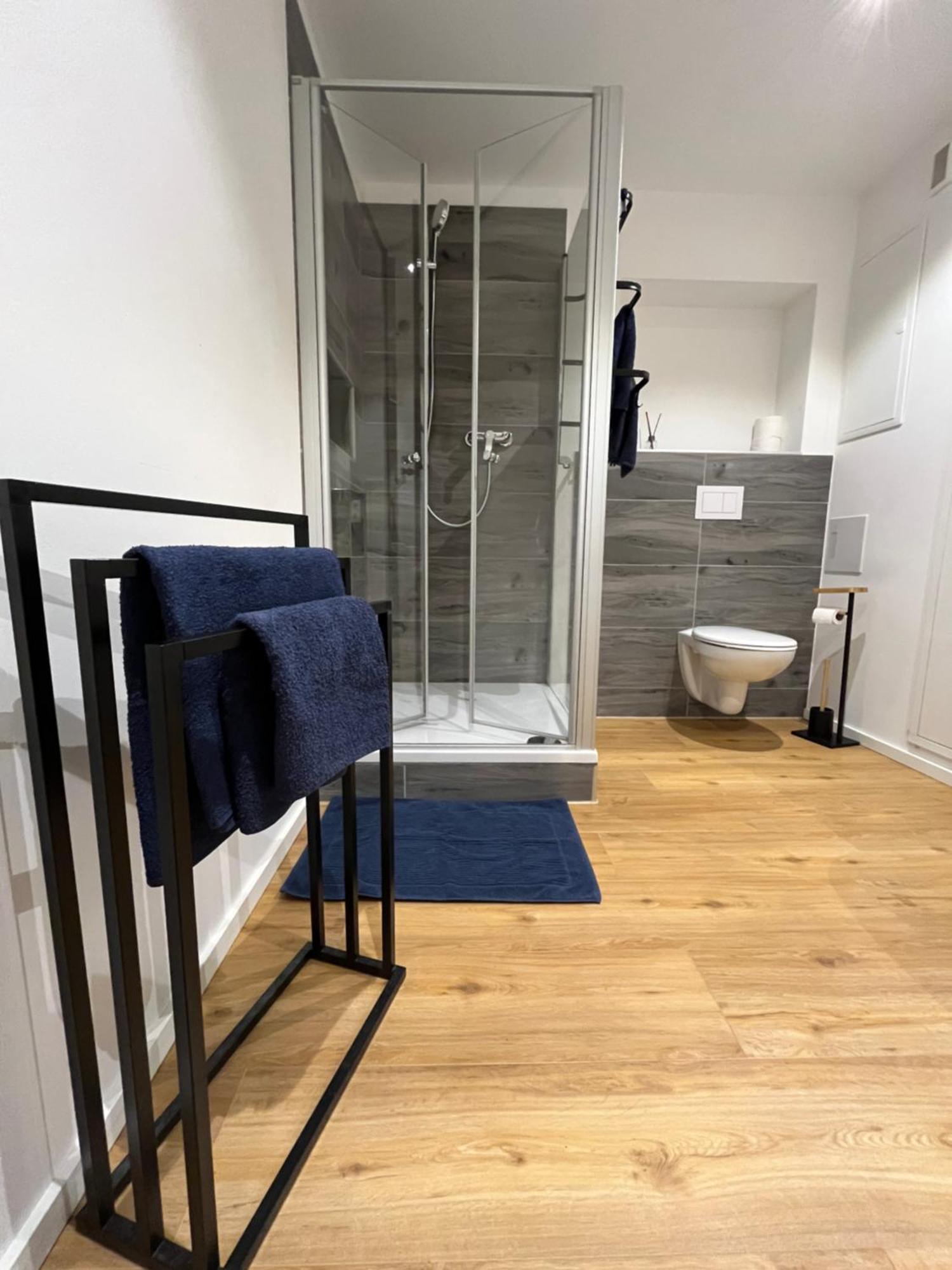 Traumhafte Business & Relax Wohnung Direkt Im Stadtkern Oettingens By Elation Homes Oettingen in Bayern Εξωτερικό φωτογραφία